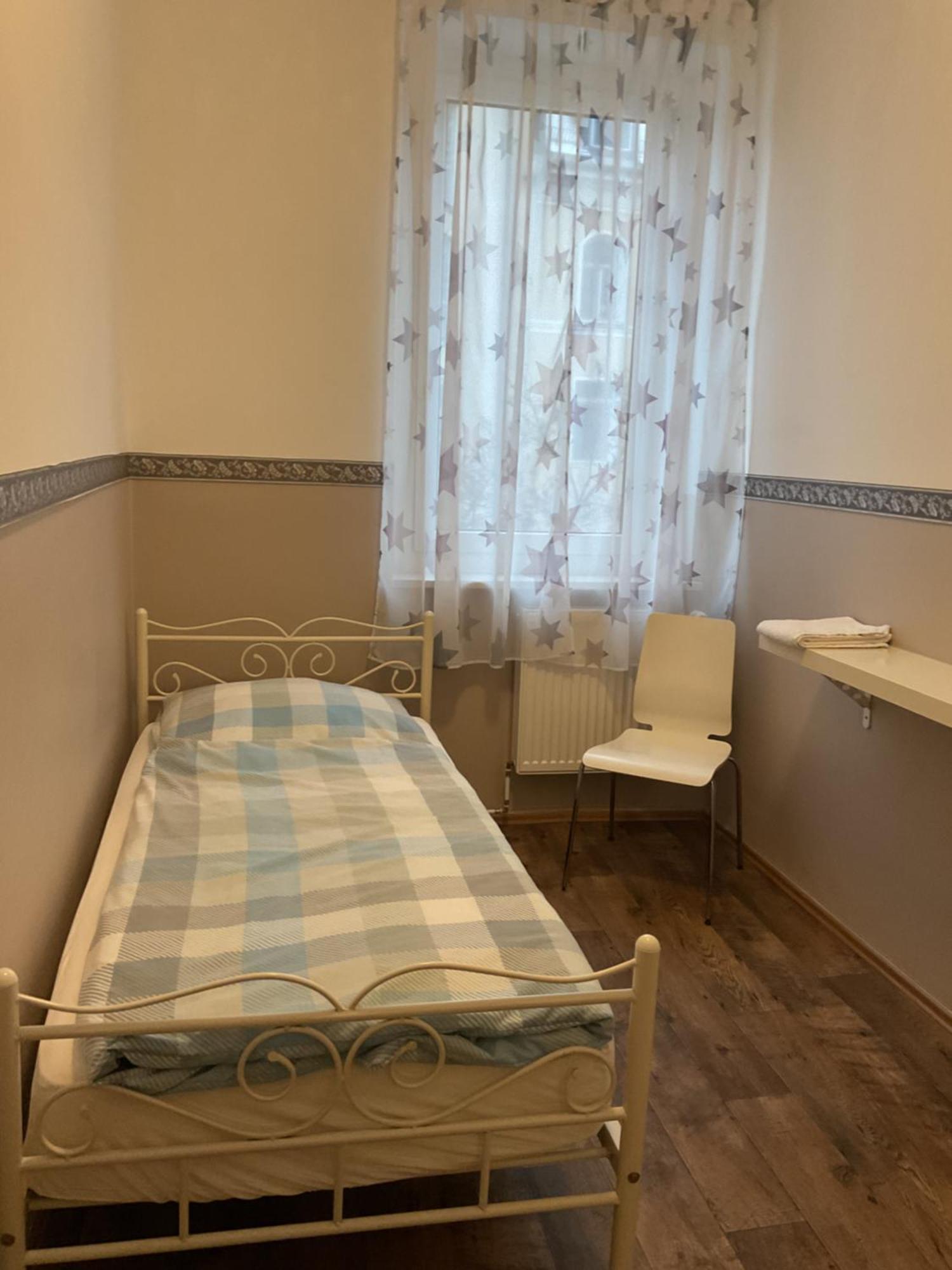 Pension&Hostel Anna - Monteurzimmer Münih Dış mekan fotoğraf