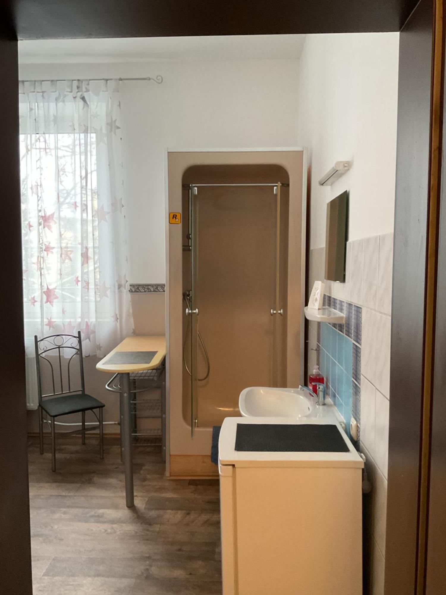 Pension&Hostel Anna - Monteurzimmer Münih Dış mekan fotoğraf