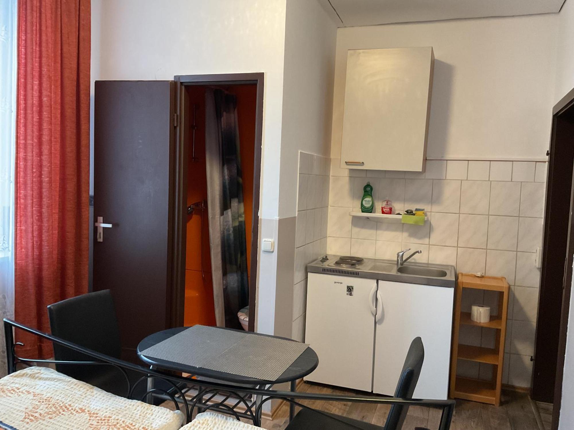 Pension&Hostel Anna - Monteurzimmer Münih Dış mekan fotoğraf