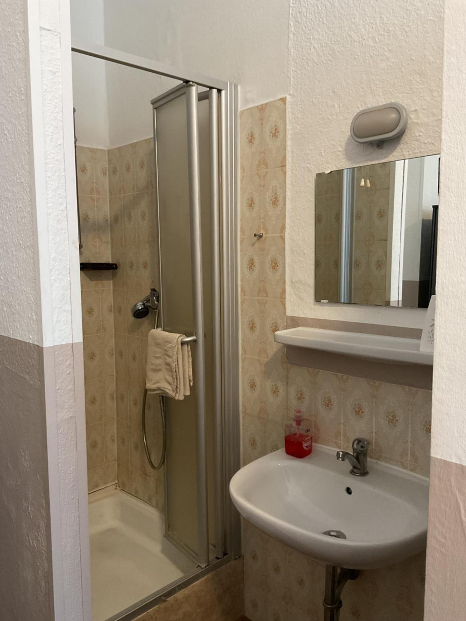 Pension&Hostel Anna - Monteurzimmer Münih Dış mekan fotoğraf