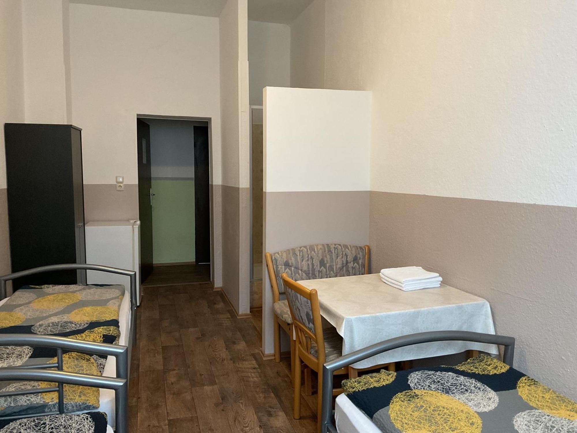 Pension&Hostel Anna - Monteurzimmer Münih Dış mekan fotoğraf