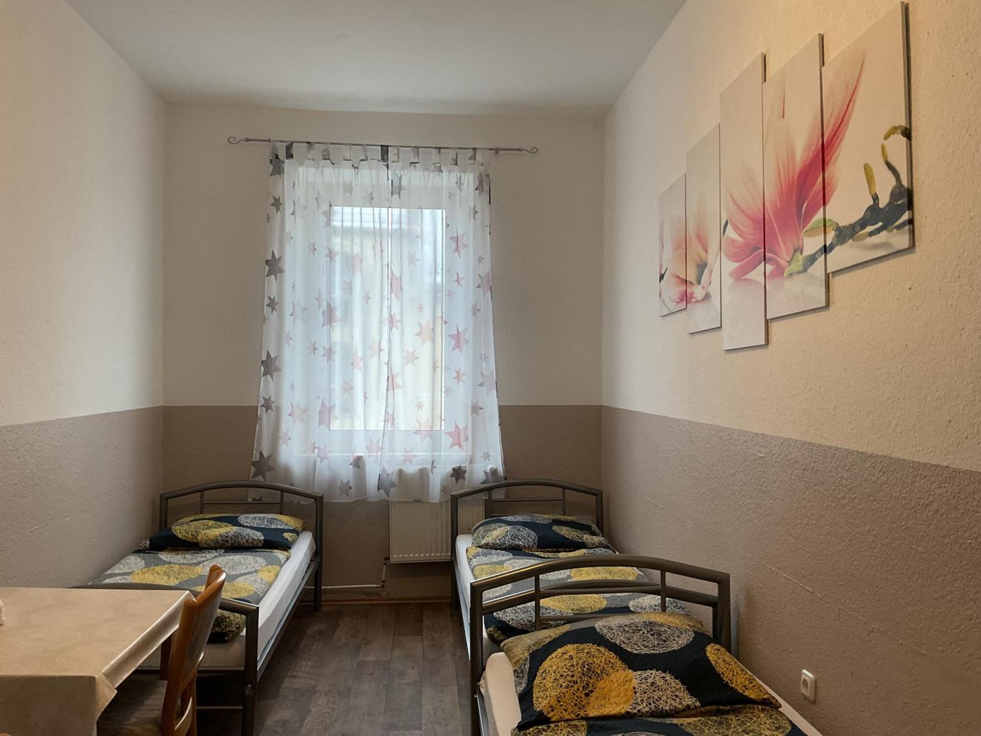 Pension&Hostel Anna - Monteurzimmer Münih Dış mekan fotoğraf