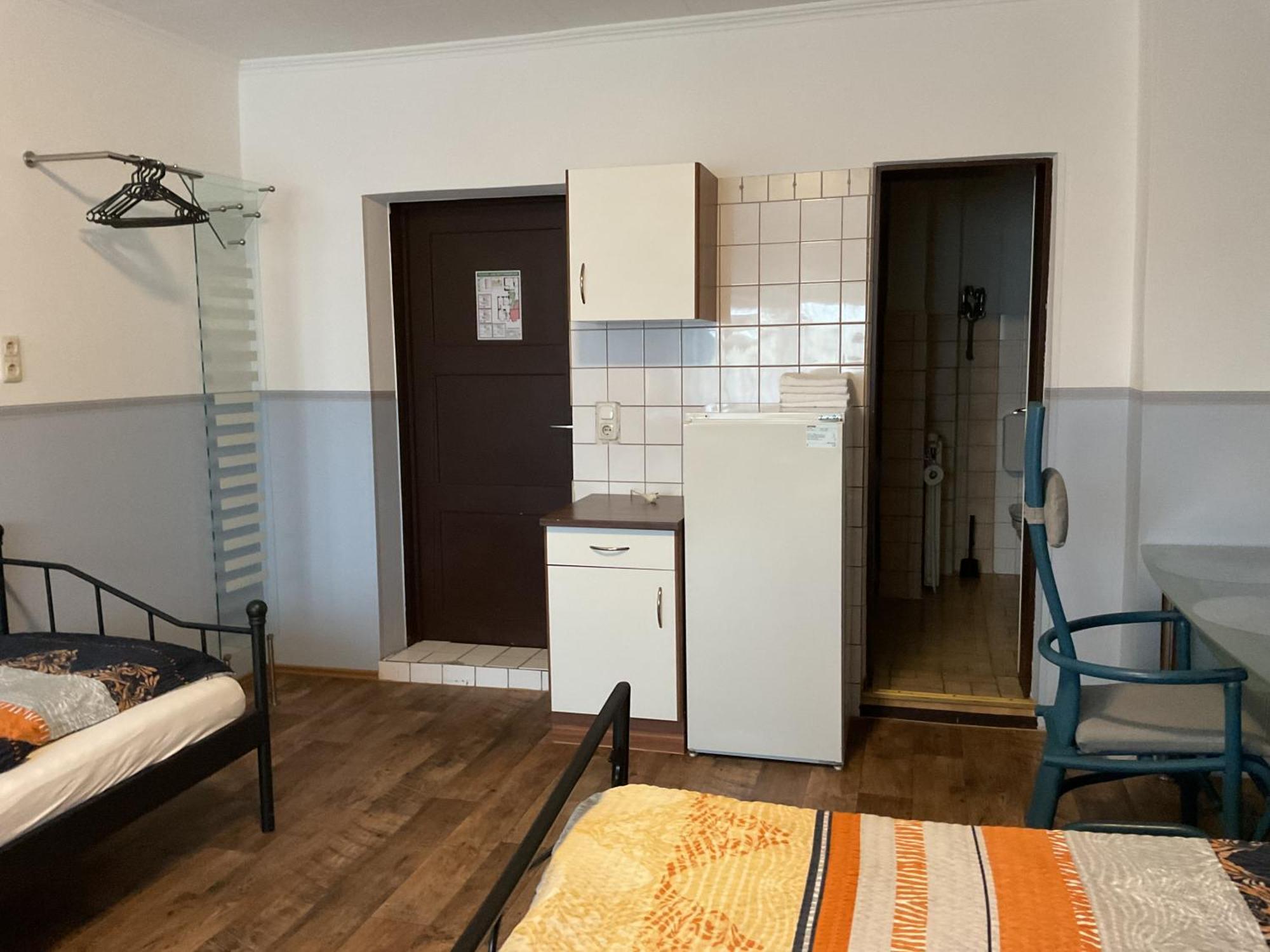 Pension&Hostel Anna - Monteurzimmer Münih Dış mekan fotoğraf